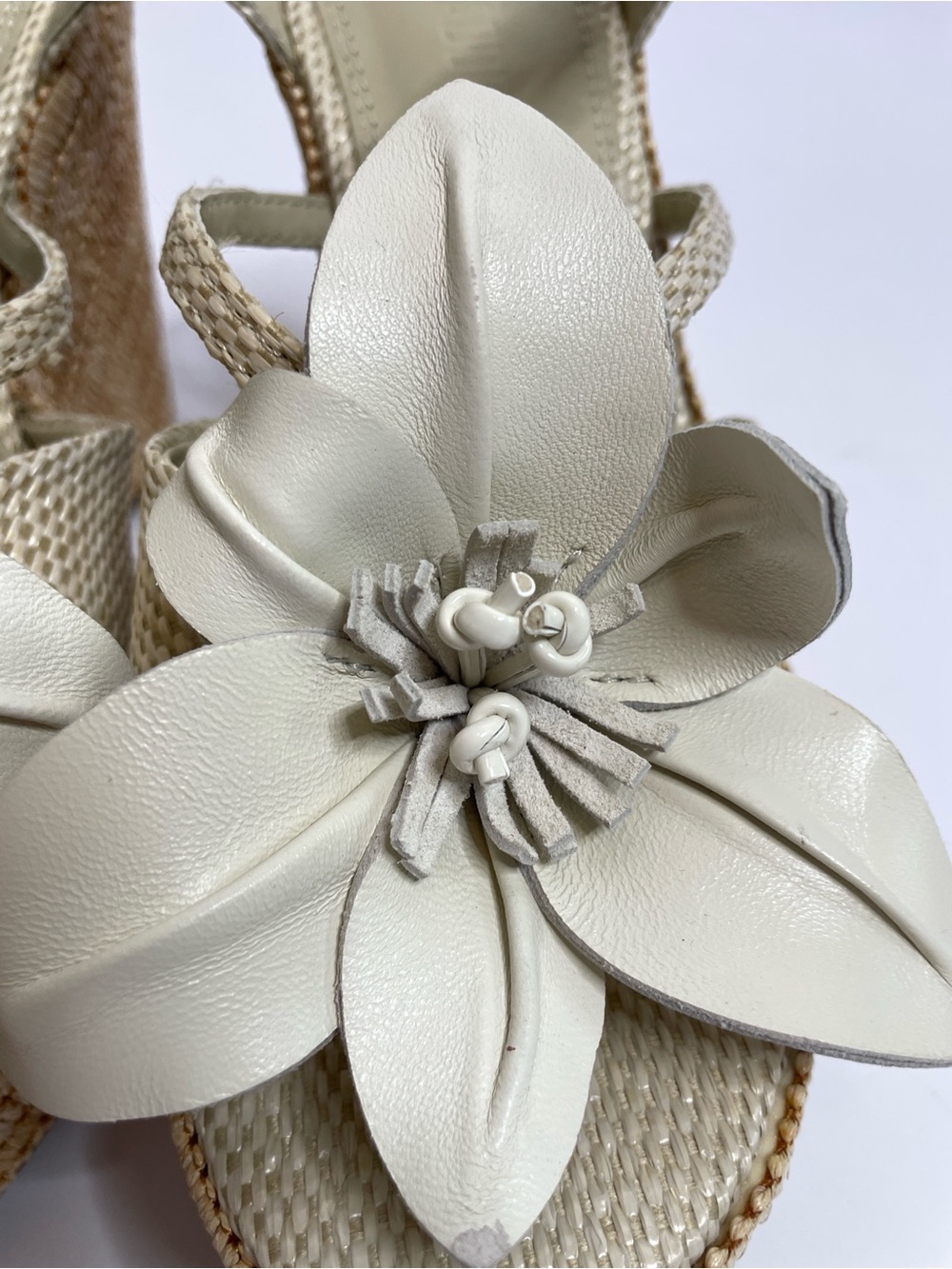 Steve Madden | Florentina Floral Wedge Sandal White Size 8 - Picture 4 of 12